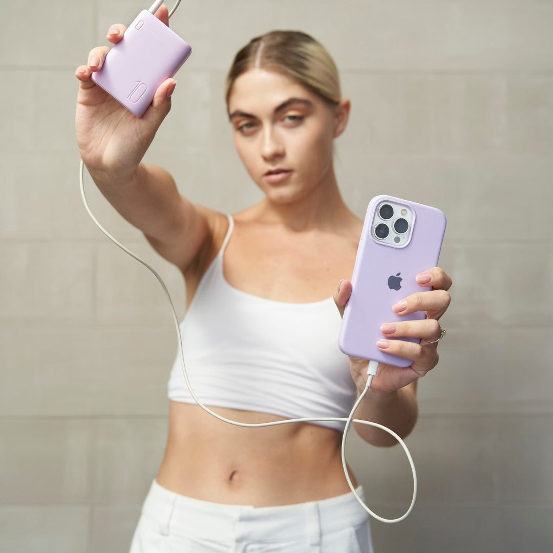 Trípode Aesthetic + Luz Led Celular Lila + Micrófono Rosado + Cargador Lila